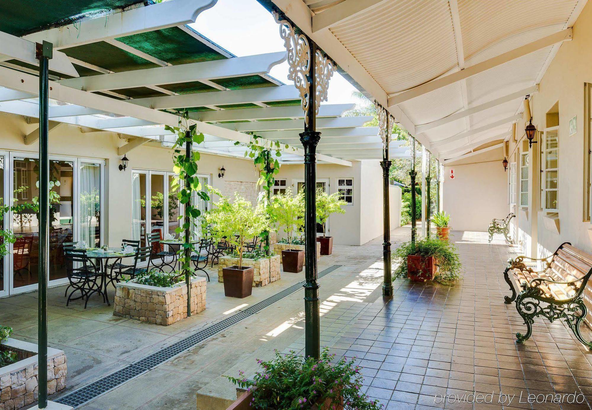 Protea Hotel By Marriott Dorpshuis & Spa Stellenbosch Exterior photo